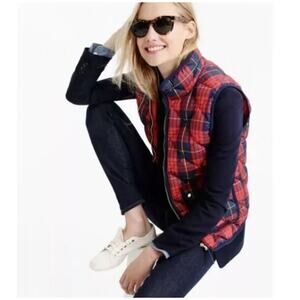 J. Crew Red Tartan Plaid Excursion Quilted Puffer Vest Size Small